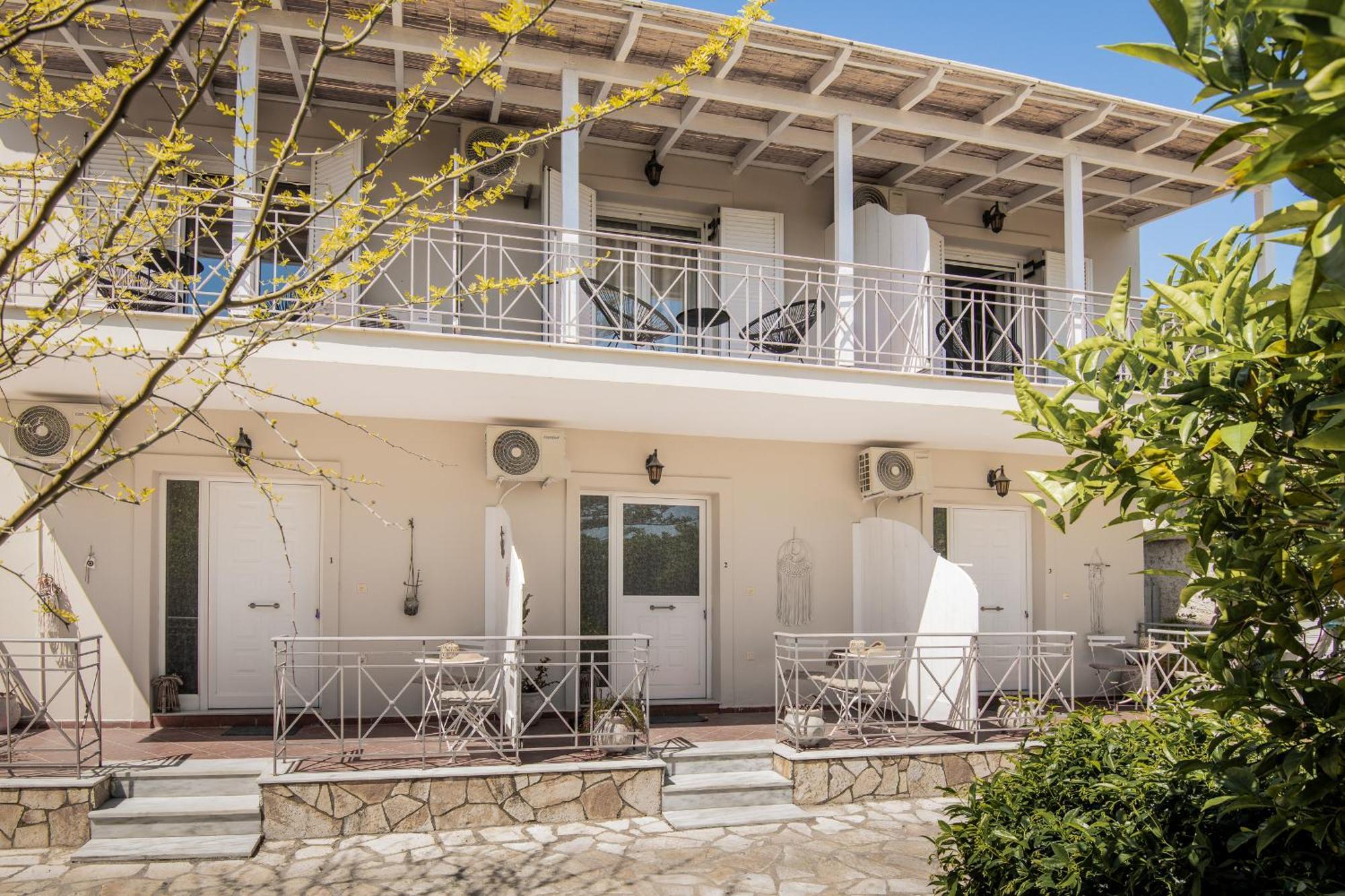 Alavastros Maisonettes Holiday home