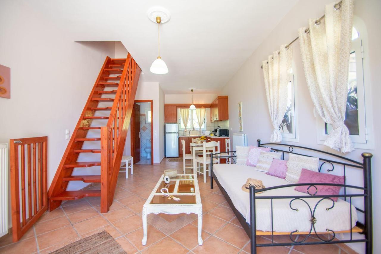 Alavastros Maisonettes Near 3 Sandy Beaches Hébergement de vacances *