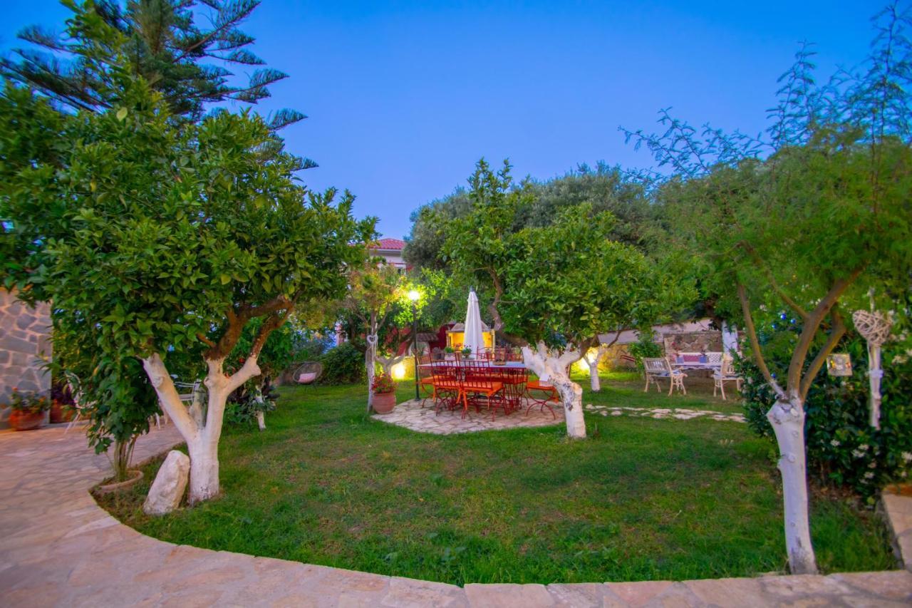 Hébergement de vacances Alavastros Maisonettes Near 3 Sandy Beaches *