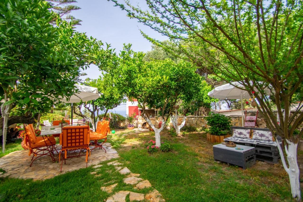 Hébergement de vacances Alavastros Maisonettes Near 3 Sandy Beaches